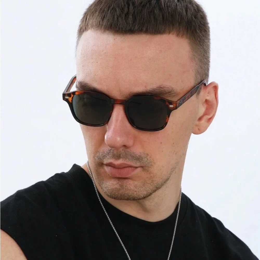Sheen Kelly Men’s Retro Square Sunglasses Tortoiseshell NWT